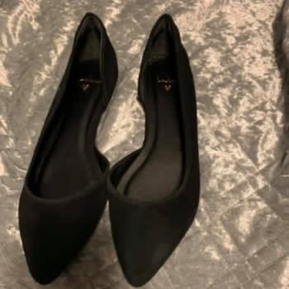 black flats